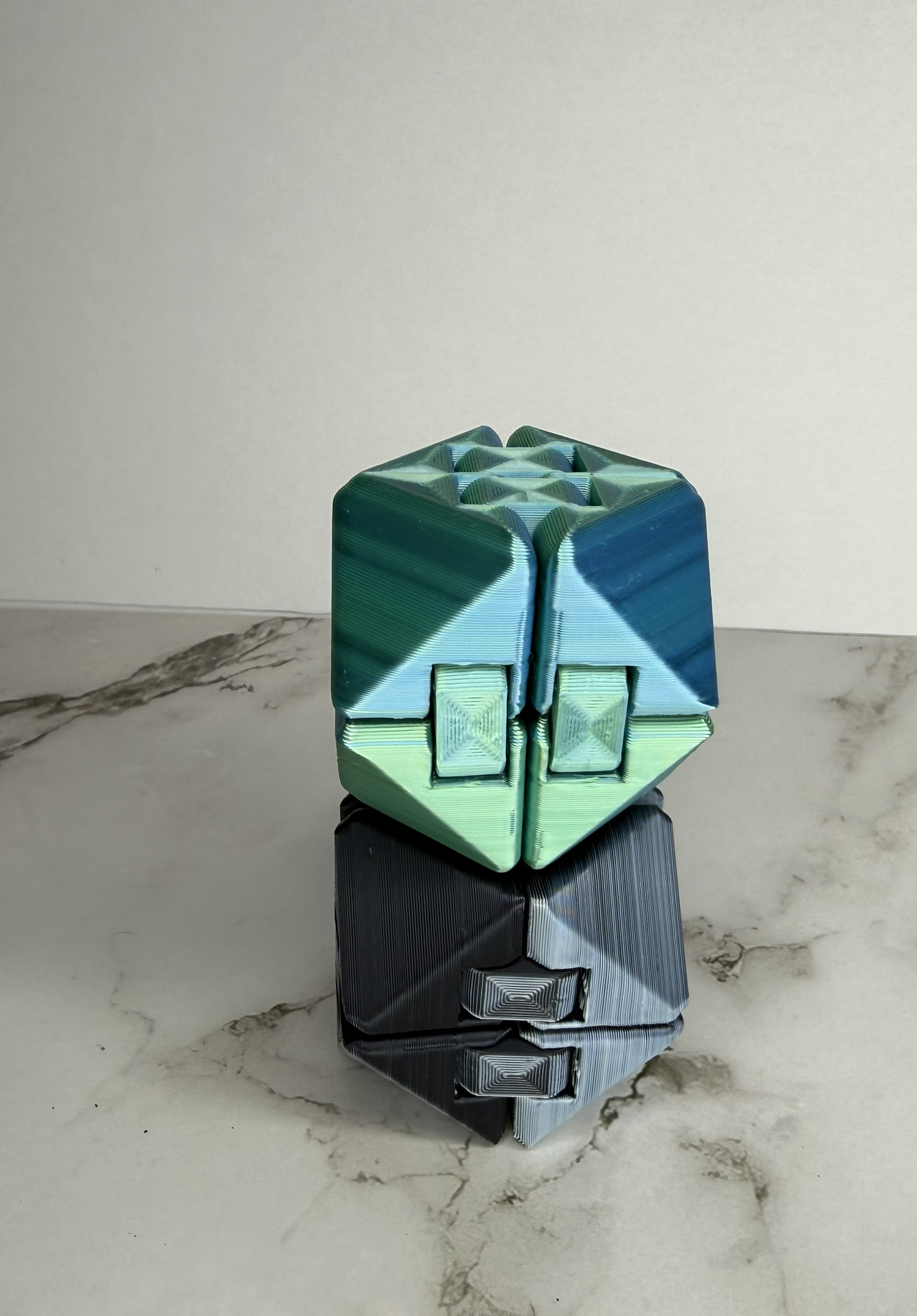 Triangle Infinity Cube
