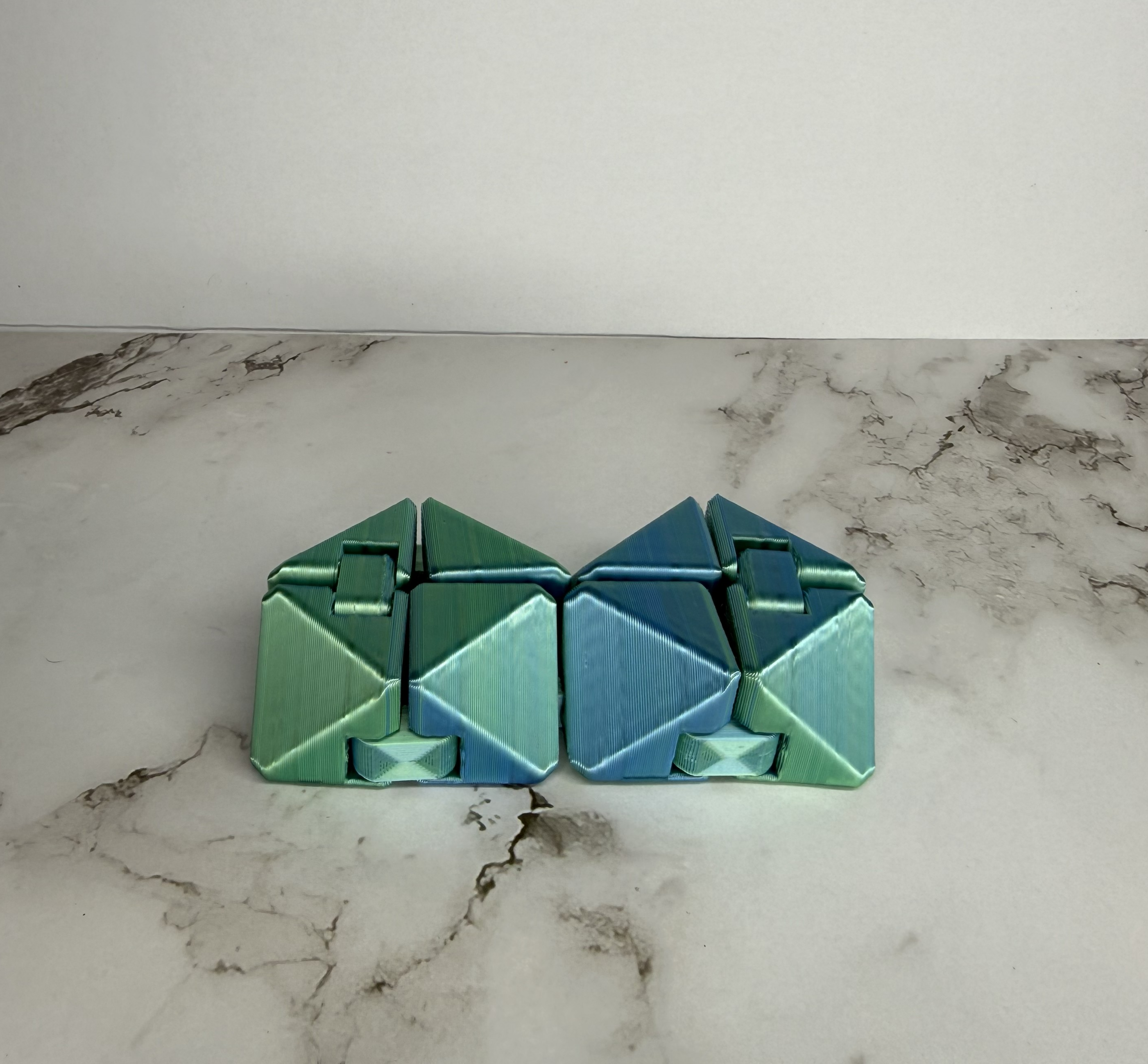 Triangle Infinity Cube